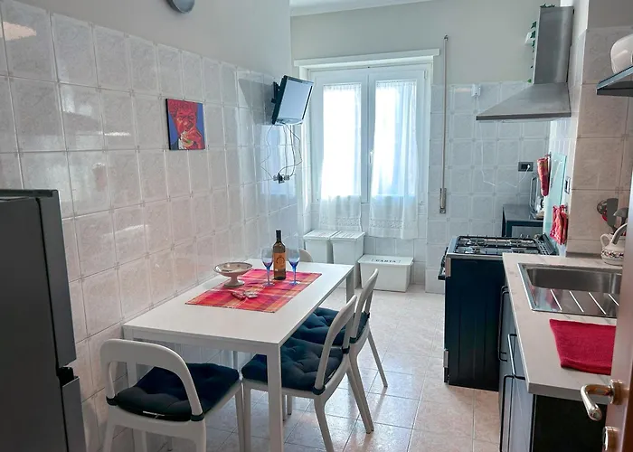 Large Well Connected To Historic Center With Metro A, Ac, Wi-fi Apartment Rome